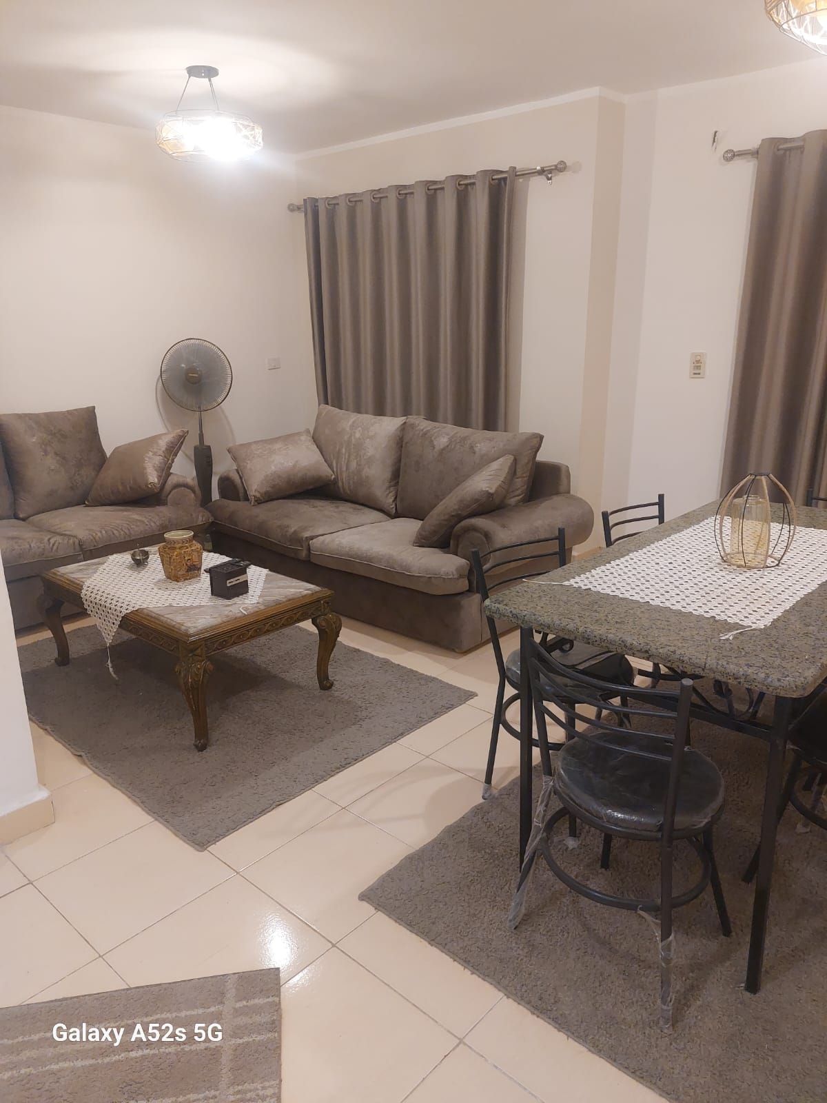 بمدينتى شقة 90 م2 بحرى للايجار مفروش تطل على بـارك