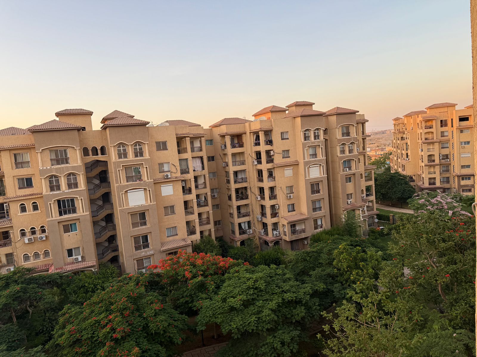 للبيع في مدينتي B1 شقه 136م استلام فوري بتسهيلات حتى 2031 