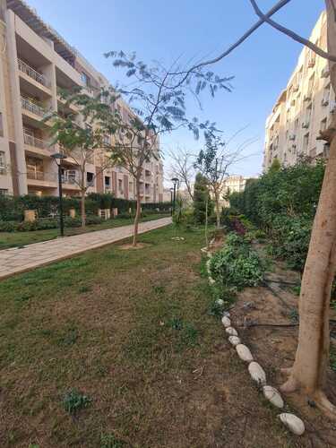 شقه للبيع كاش بمدينتي 131متر في الb6