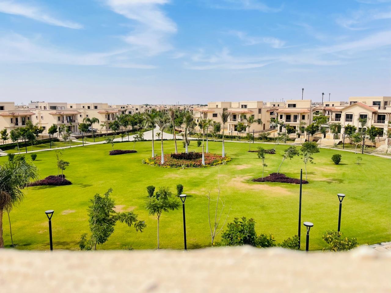 بالقرب من الساوث بارك فيلا رياعية للبيع بVG5 جاردن فيو 238 م