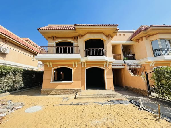 بسعر مميز جدا امتلك فيلا ii كلاسيك بمدينتي 195 متر بال VG5