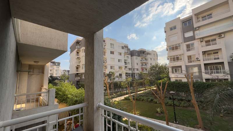 شقه للبيع كاش بمدينتي 116متر في الb10 فيو جاردن