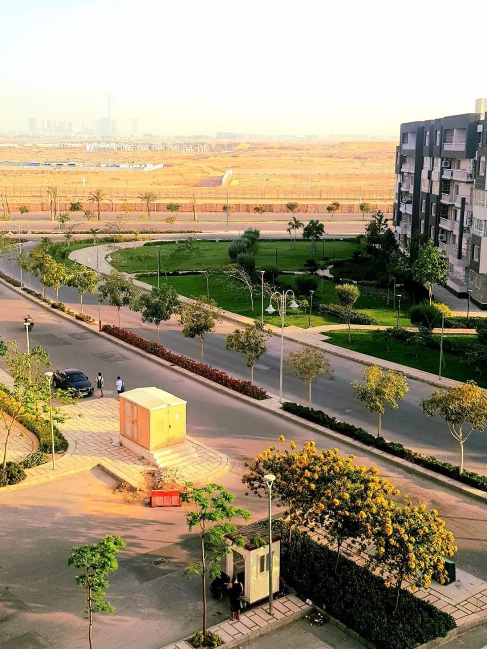 شقه للايجار المفروش B12  بمساحه107م فيو بارك 