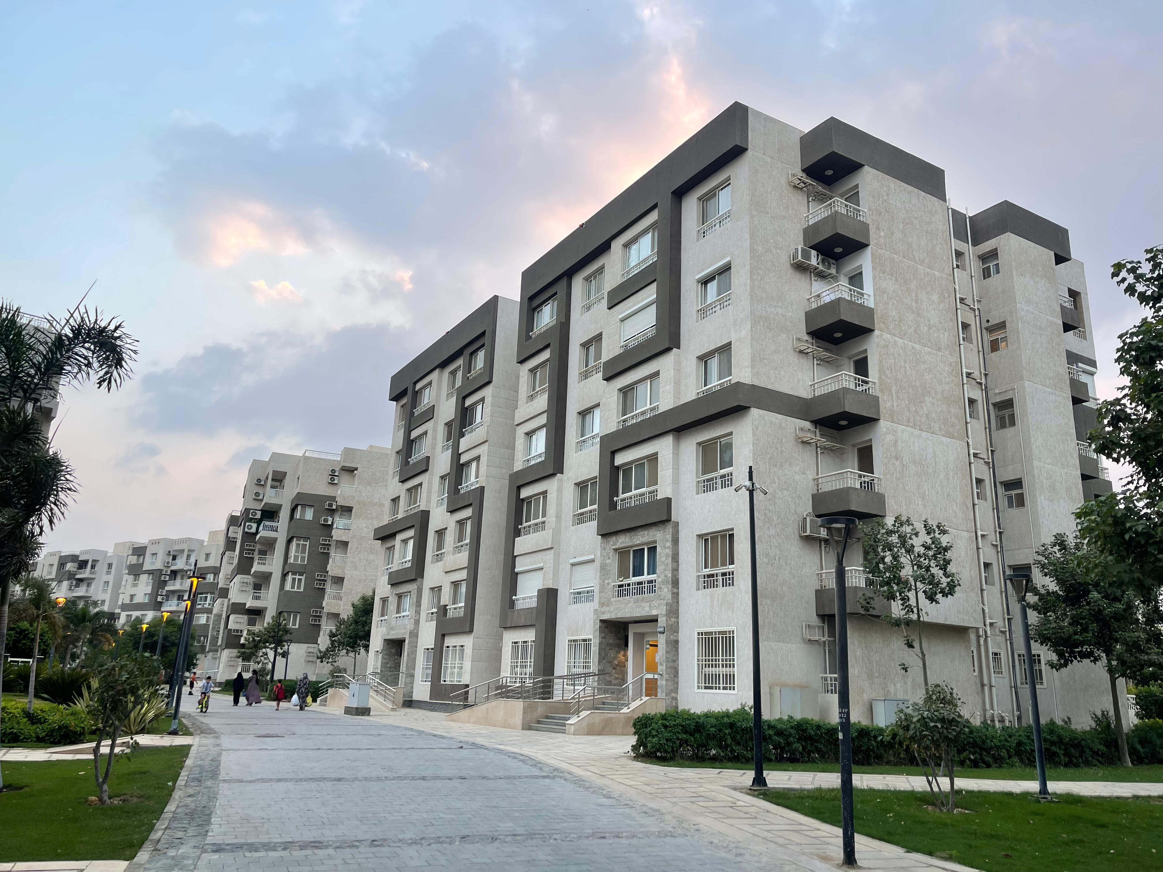 علي اميز فيو الحديقه المركزيه مباشره شقه فاخره 165م للبيع 