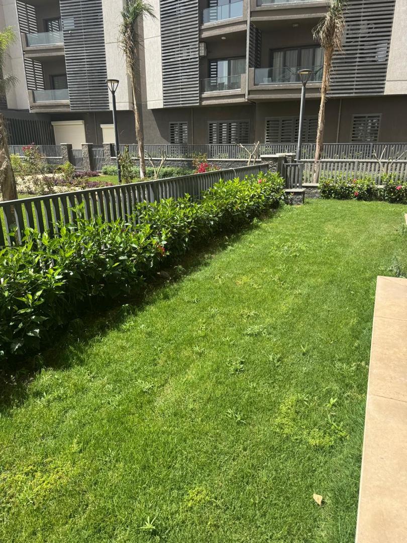 ارضي بحديقه استلام فوري للبيع بريفادو 97-+45 G فيو جاردن 