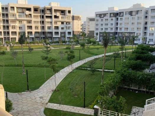 شقة للايجار بتشطيب فندقي بمساحة 75 متر في B12