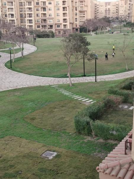 شقة للبيع بمدينتي211م B1 فيو وايد جاردن 