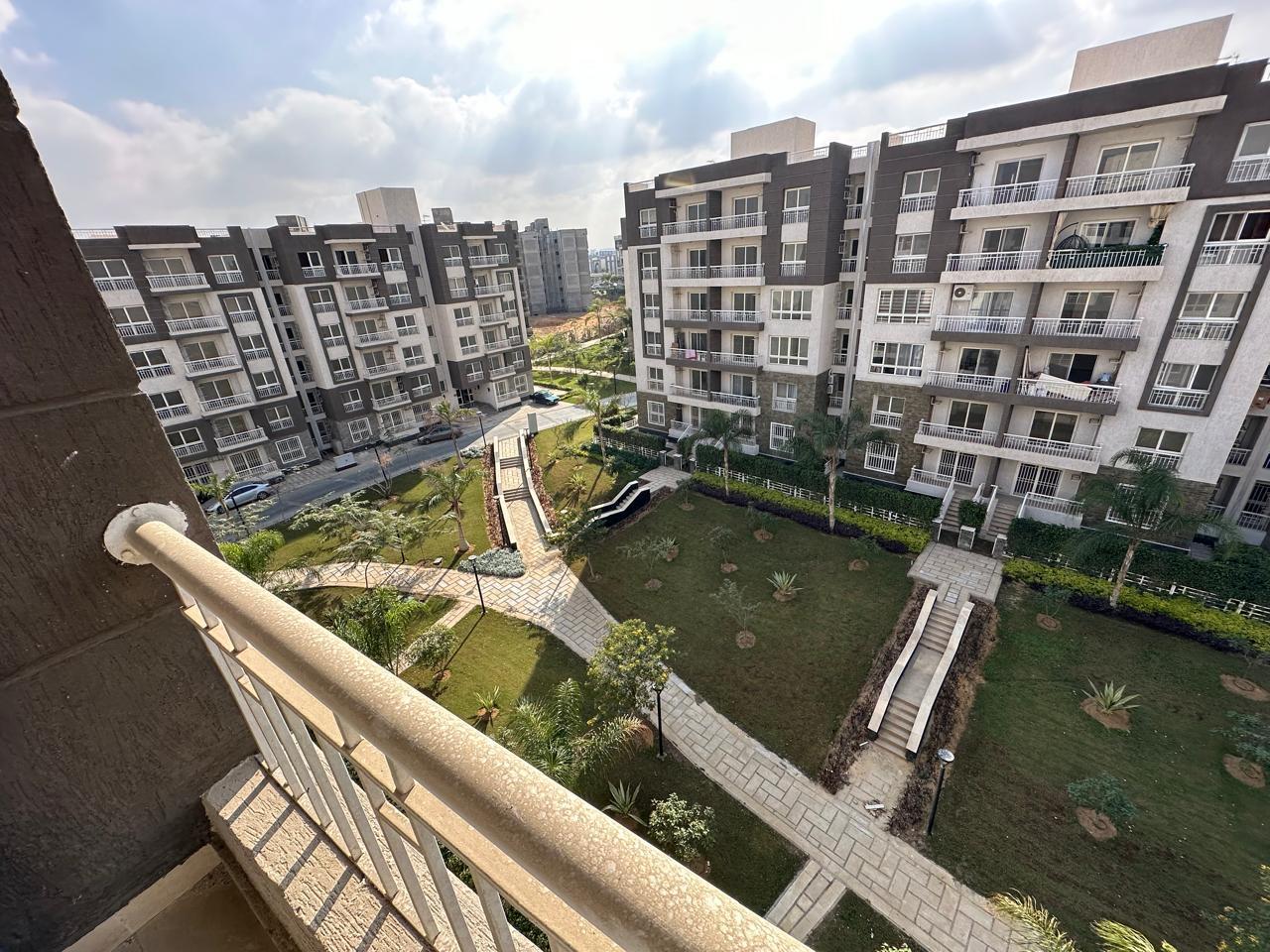 شقه 84 متر للبيع بالتقسيط فى مدينتي B12 