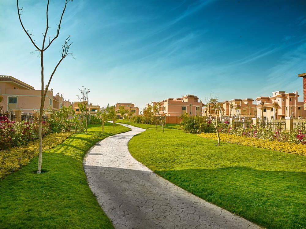 للبيع بأفضل كمبوندات الشروق بكمبوند كليوبترا