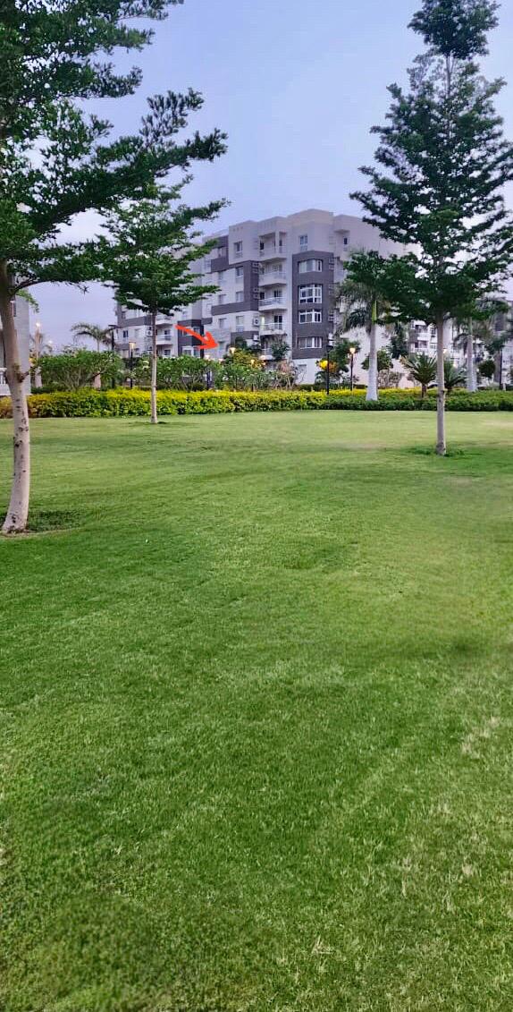 شقه للبيع كاش او تقسيط بمدينتي140 متر في الb12