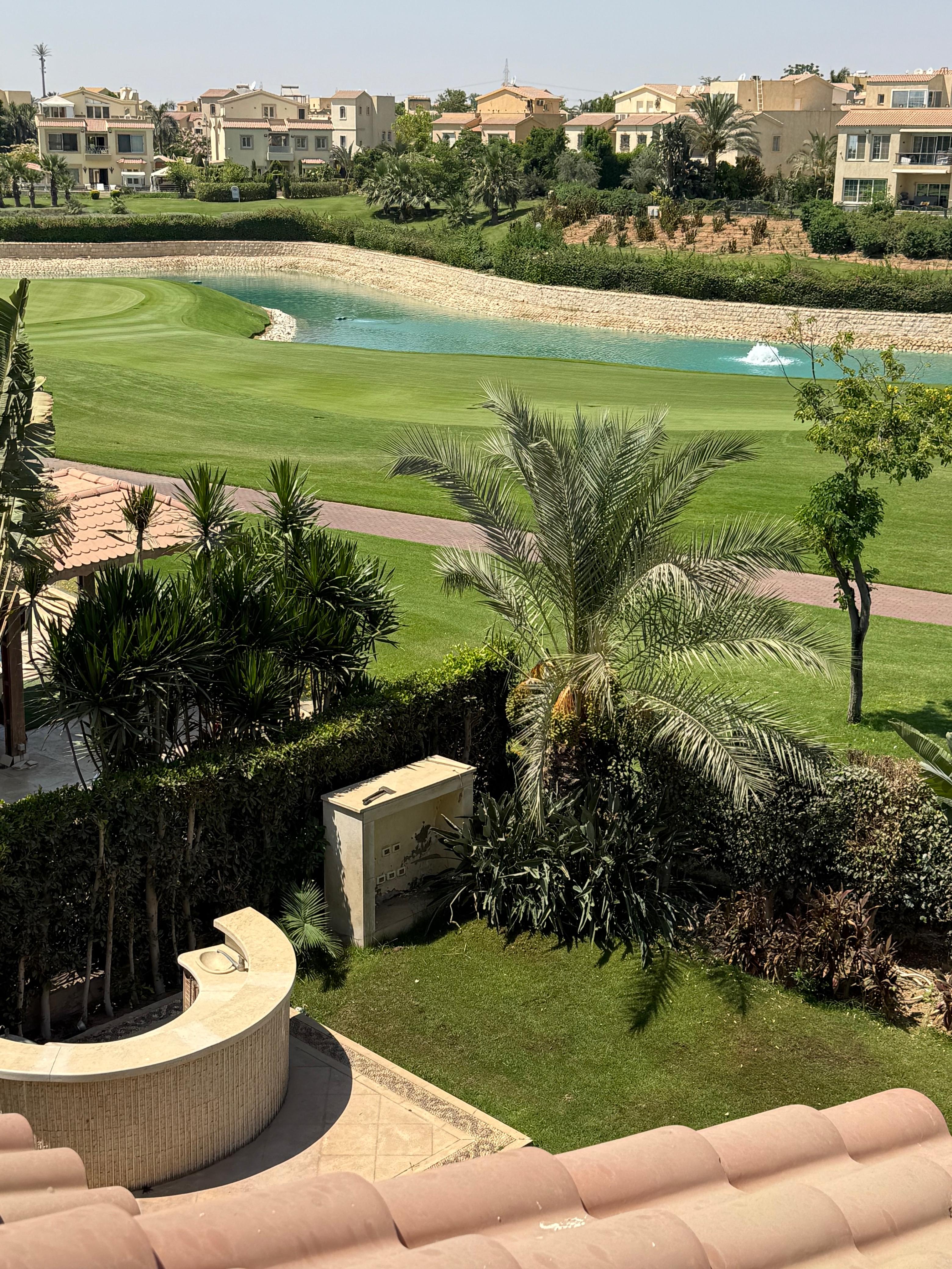 للبيع بمدينتى فيلا مستقله نموذج U متشطبة فيو جولف 