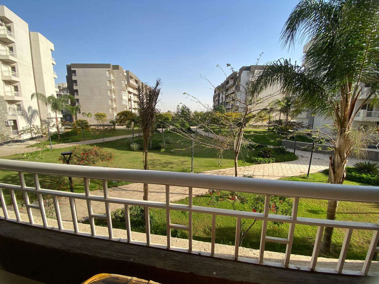 شقة للايجار المفروش 165 متر بمجموعة 125 ب B12