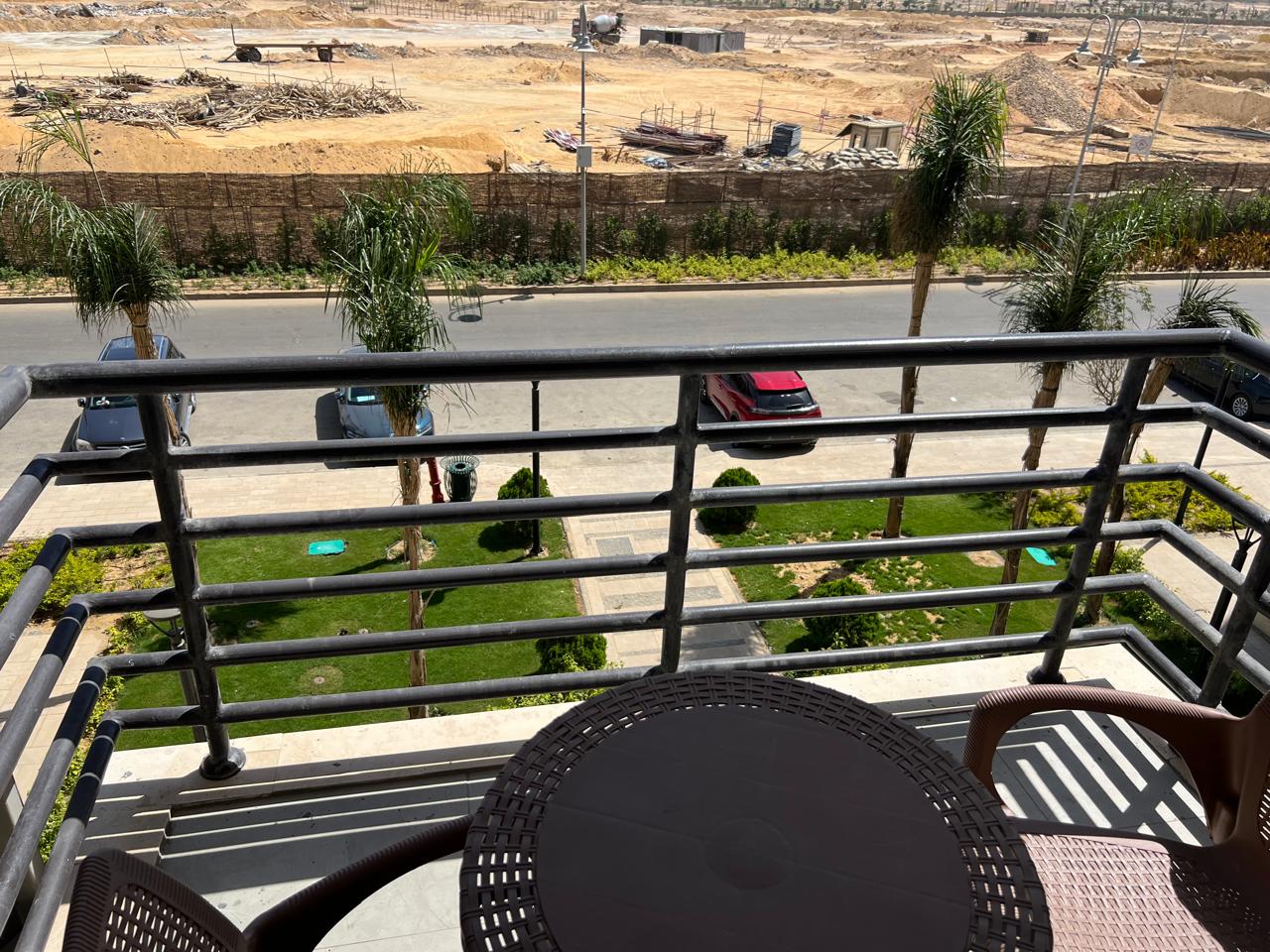 شقه للايجار المفروش بمدينتي 77متر في الb8