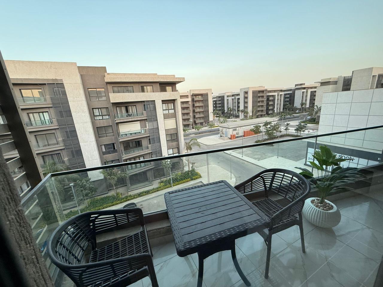 شقة للايجار المفروش في احدث مراحل مدينتي B15