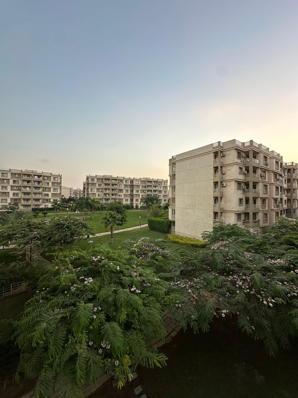 بمدينتى شقة 88 م2 غير محدد للبيع كاش