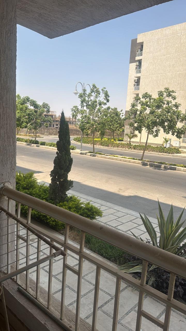 شقه للبيع بمدينتى فى b12 بمساحه 71م