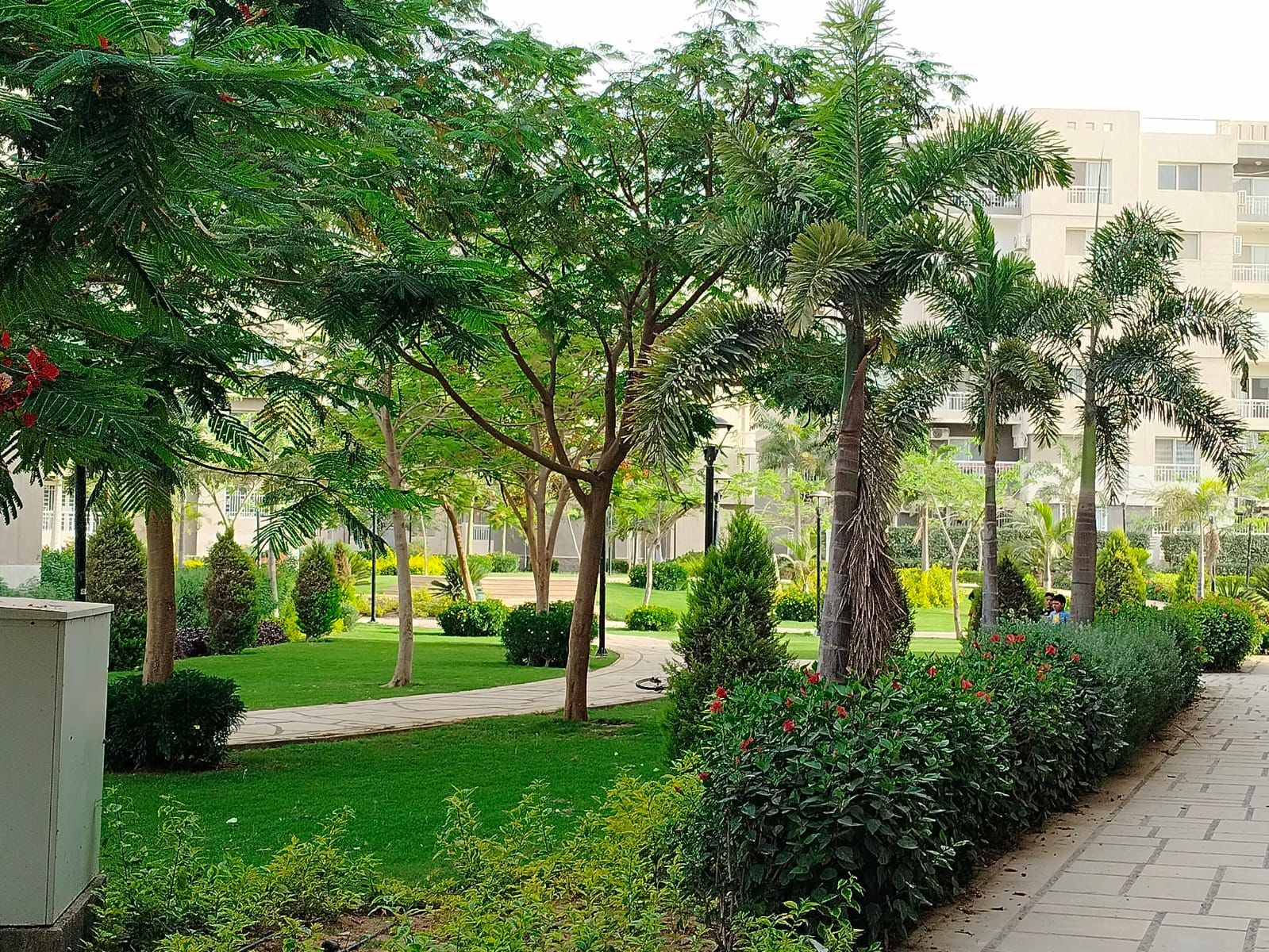 شقه للبيع بمدينتي 106متر + 45 حديقة  في الb10