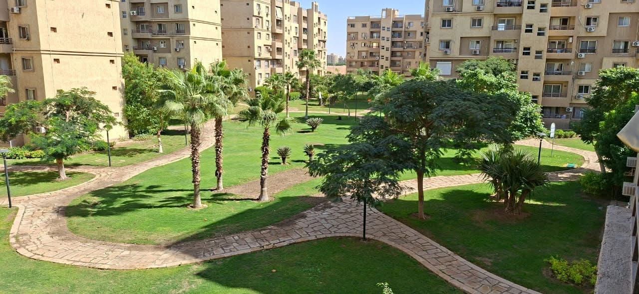 شقه للبيع كاش فى مدينتي B6 مساحه 143متر