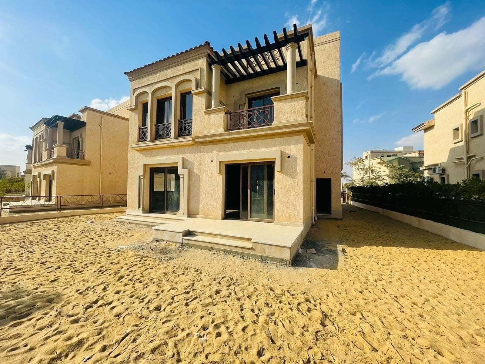 فيلاC3للبيع بالVG3احدث فيلات مدينتى بدون تشطيب واتجاه بحرى.