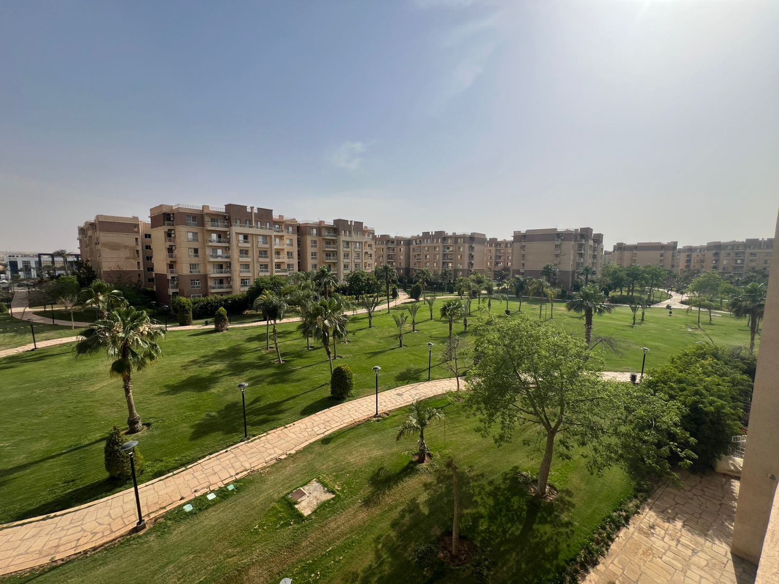 بمدينتى شقة 133 م2 قبلي غربي تطل على وايد