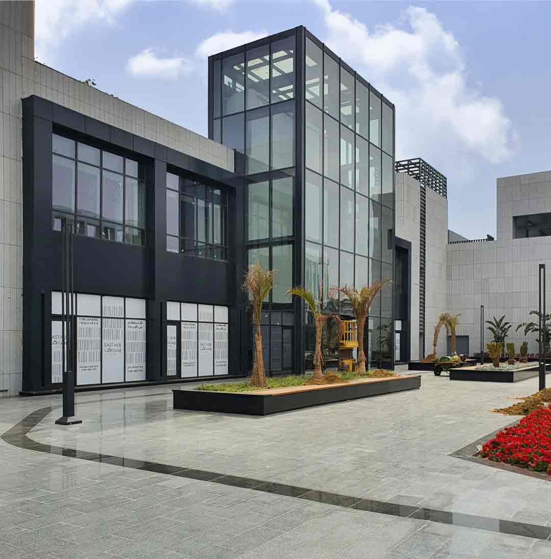 محل للبيع بمدينتي52م بمنطقهEAST HUB MALL وبتسهيلات في السداد