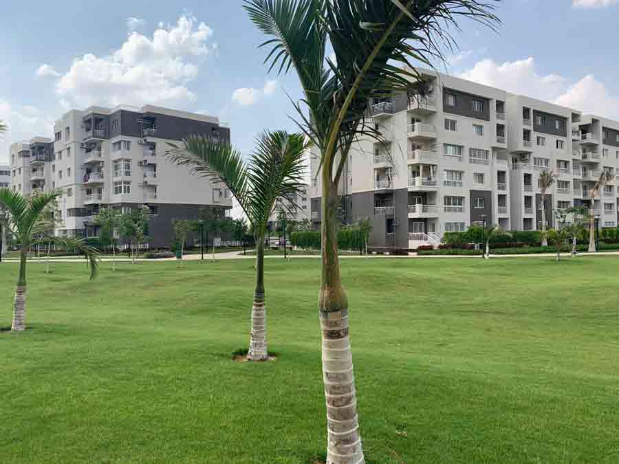 شقة للبيع بمدينتيb10 وايد جاردن فيو تشطيب خاص 149م بحديقة60م