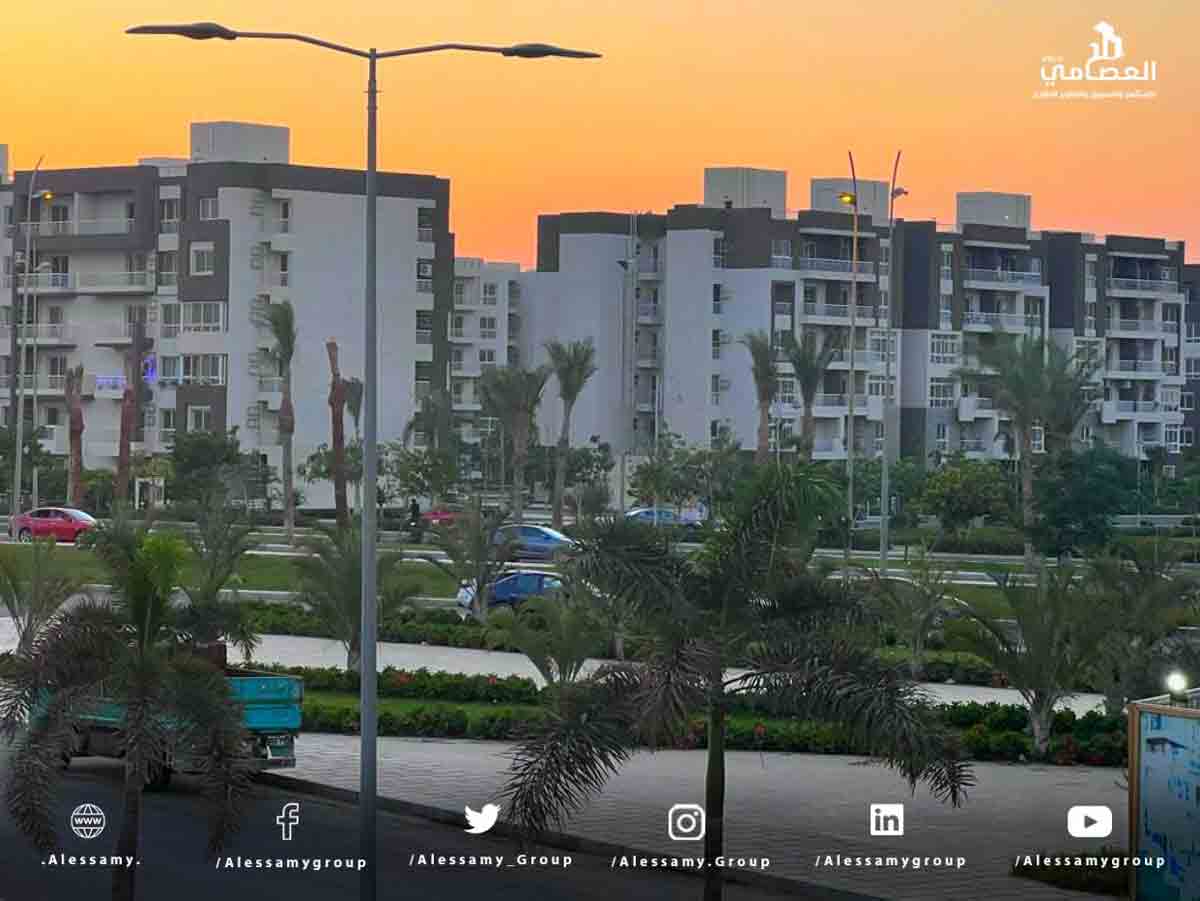 شقه  للبيع  كاش بمدينتي 107متر في الB12