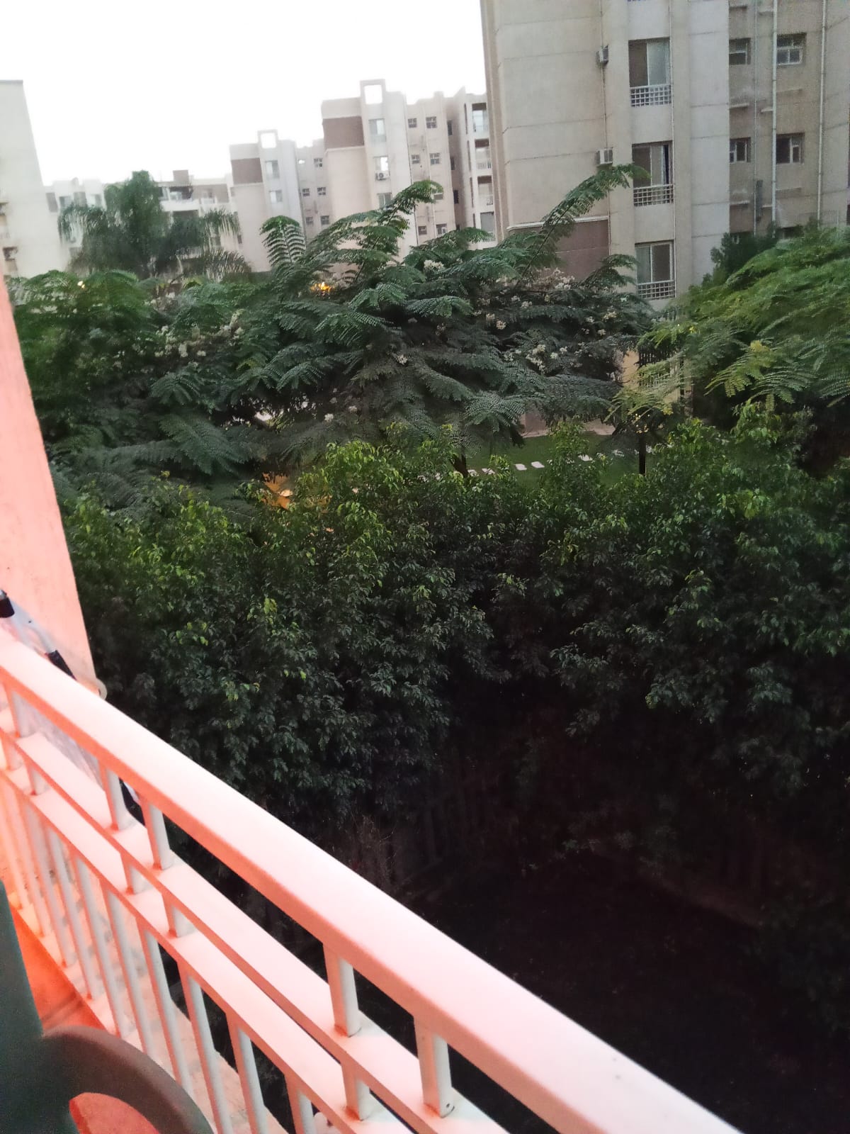 شقه للبيع كاش بمدينتي 96متر في الB7