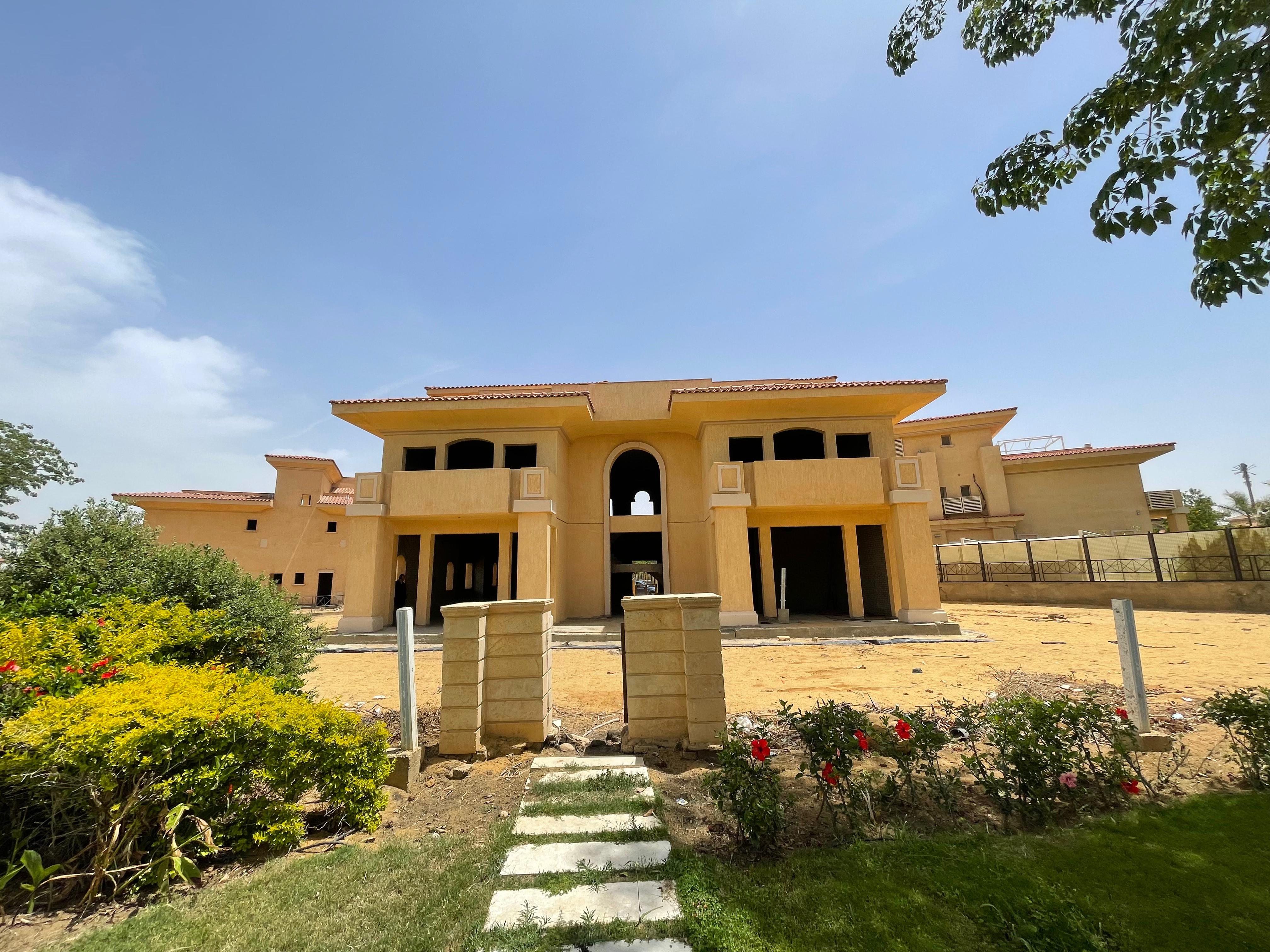 قصر لقطه للبيع نموذج B بال Vg2 مساحه ارض 1100م 