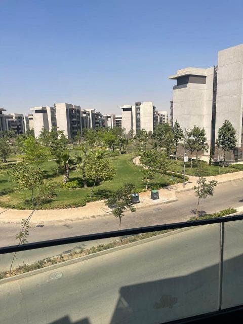 شقه للبيع بمدينتي بالb15مساحه 100متر باعلي تمييز