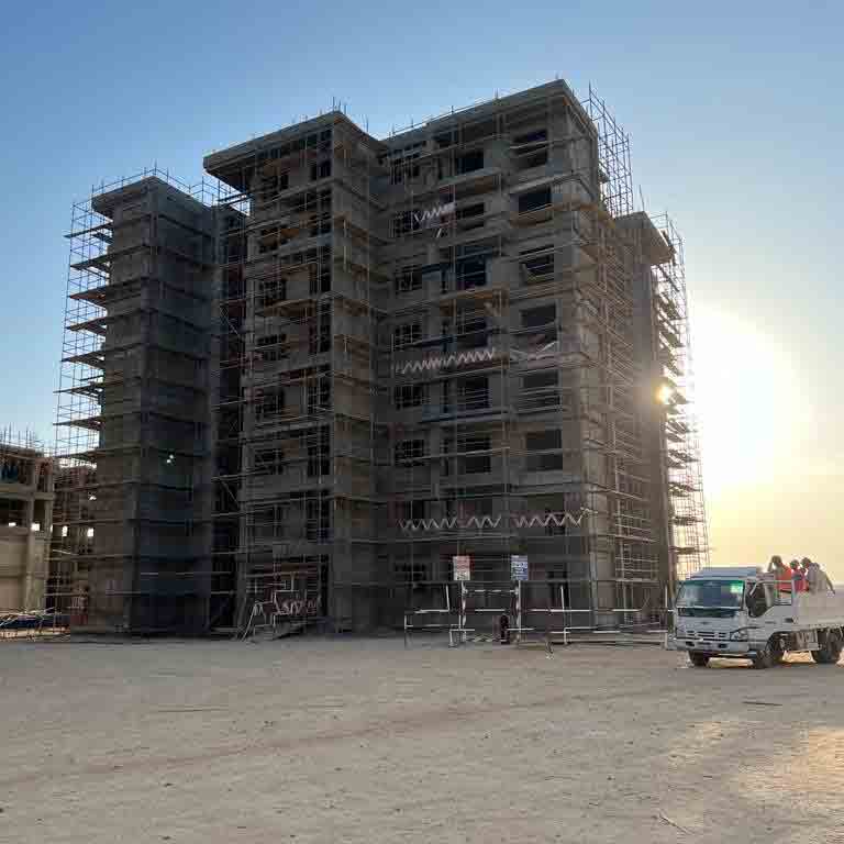 شقه للبيع بتسهيلات علي 12سنوات  بمدينه نور 98متر في الB2