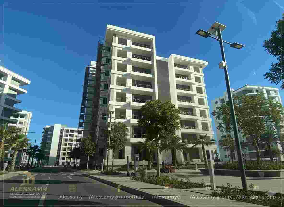 بنور شقة 123 م2 بحري غربي للبيع تقسيط تطل على بـارك