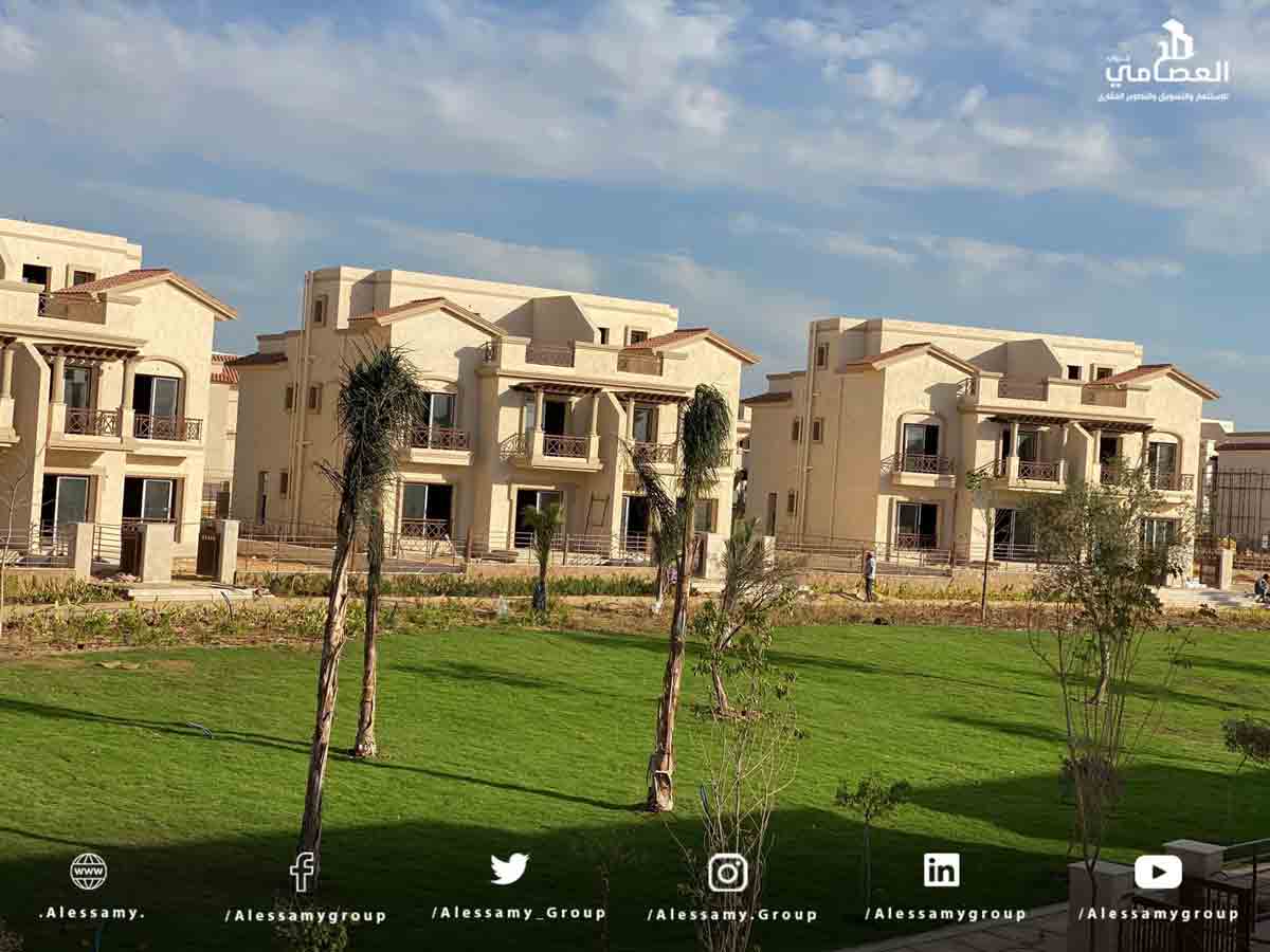 بمدينتي للبيع فيلا twin house مساحة ارض 380م تقسيط حتي 2034