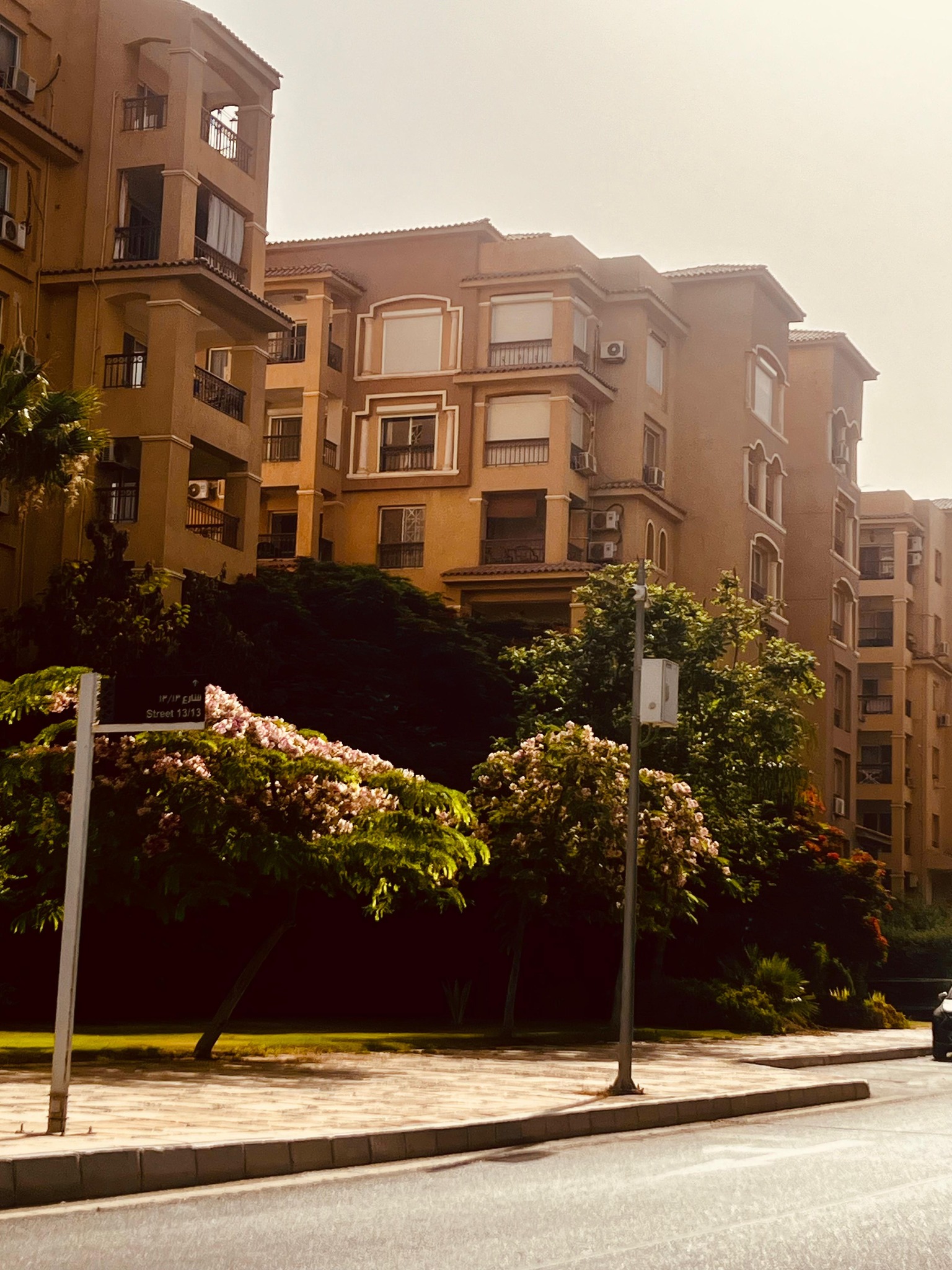 شقة للبيع بمدينتي في B2 بإطلالة وايد جاردن تشطيبات