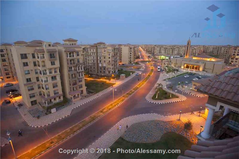 شقه للايجار المفروش بمدينتى فى b2 بمساحه 200م 